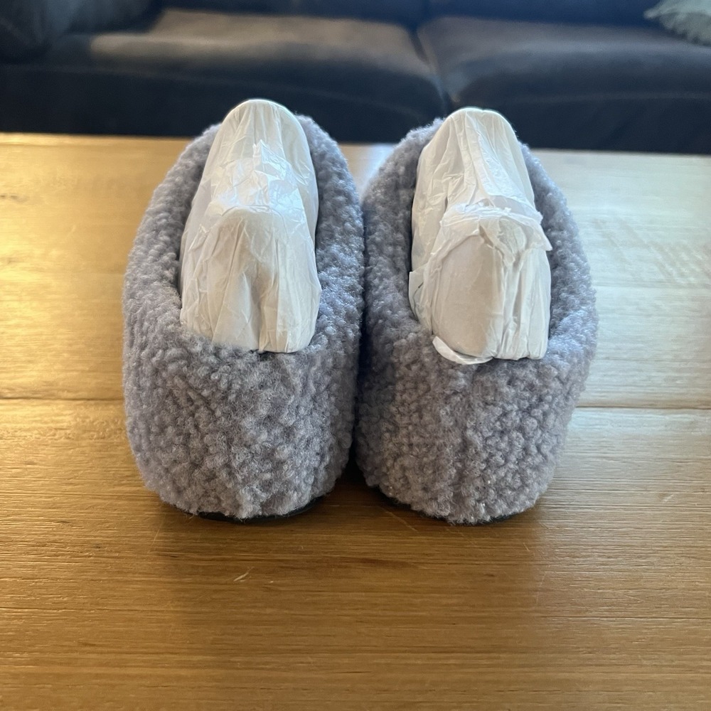 NWT Bombas The Sunday Slipper Baby Blue Sherpa House Shoes Women's Size 4-5 - Picture 6 of 10